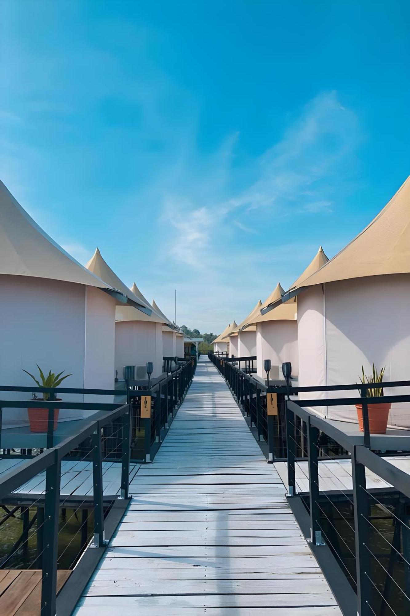 Kiki Beach Resort, Batam Galang Island Bagian luar foto
