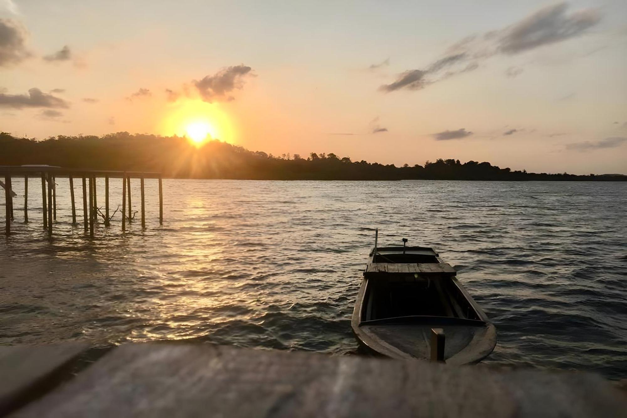 Kiki Beach Resort, Batam Galang Island Bagian luar foto