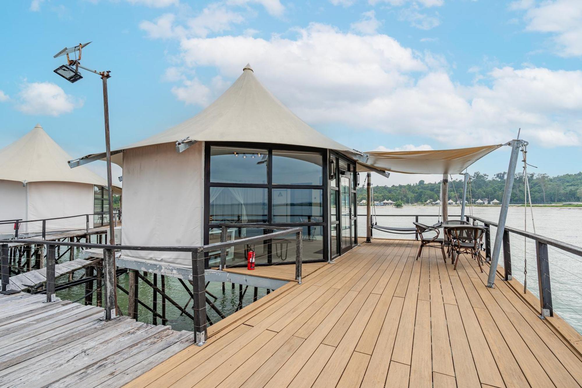 Kiki Beach Resort, Batam Galang Island Bagian luar foto